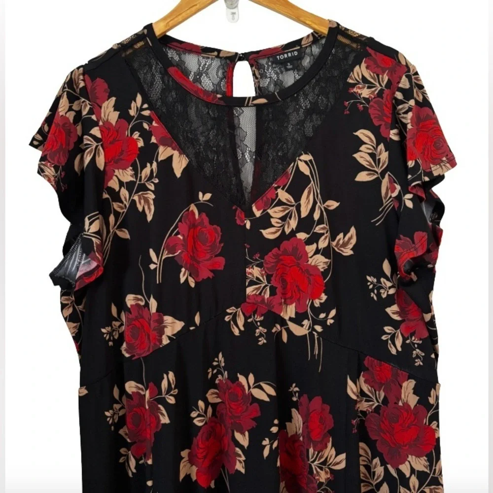 torrid Whimsigoth blk lace & studio knit floral fluttr slv assym midi drss SZ 3 - Picture 5 of 10